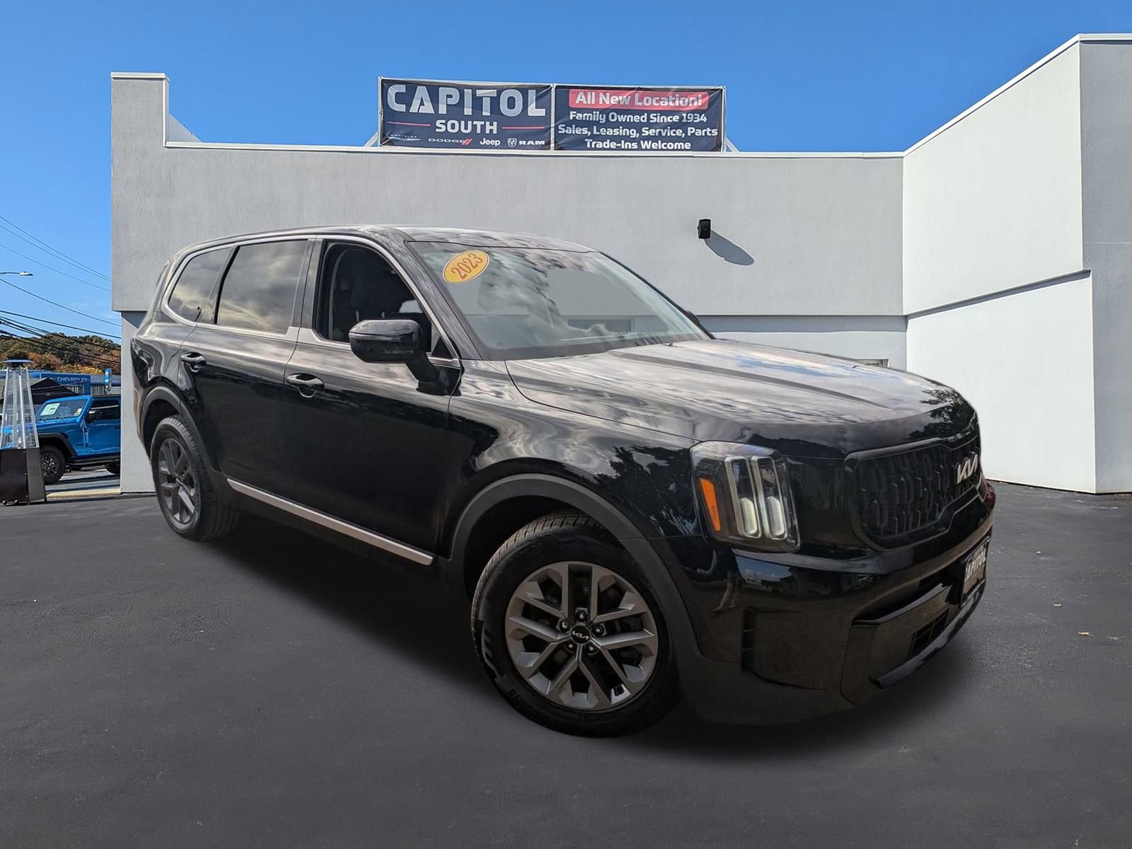 Used 2023 Kia Telluride LX