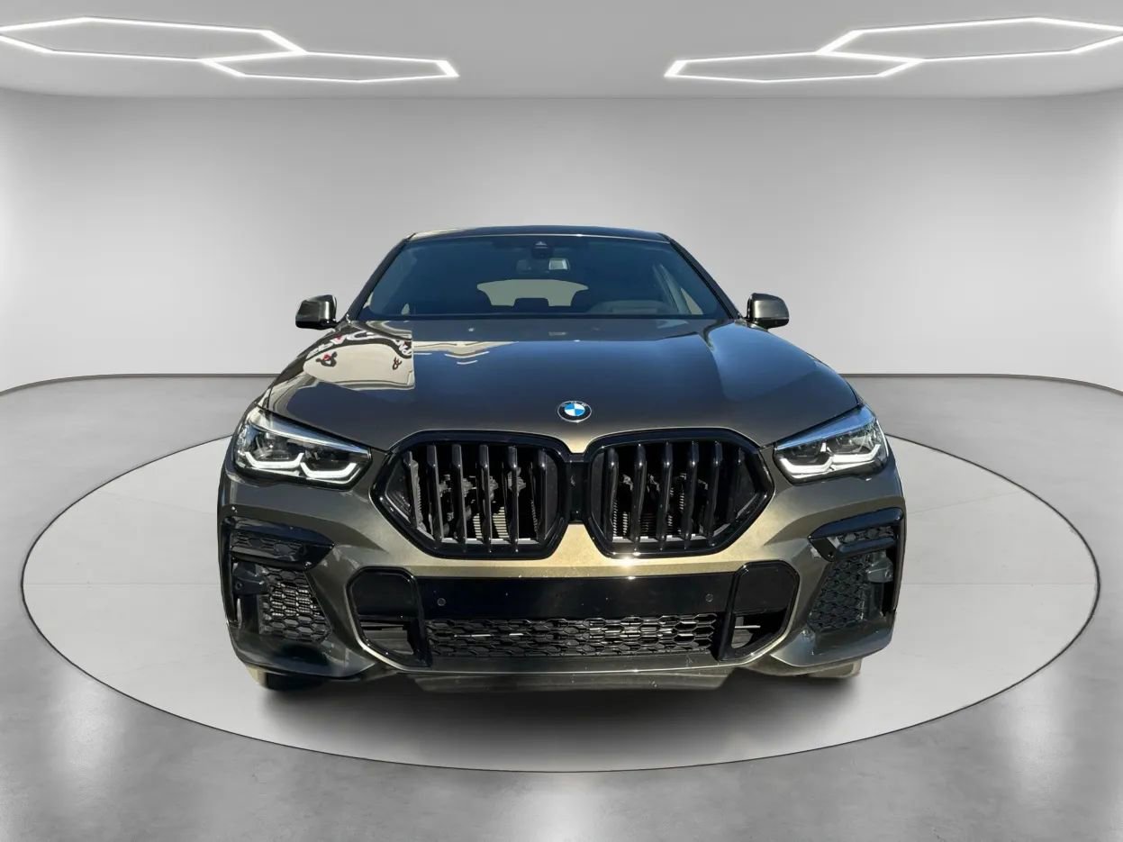 Used 2023 BMW X6 xDrive40i w/ M Sport Package image 2