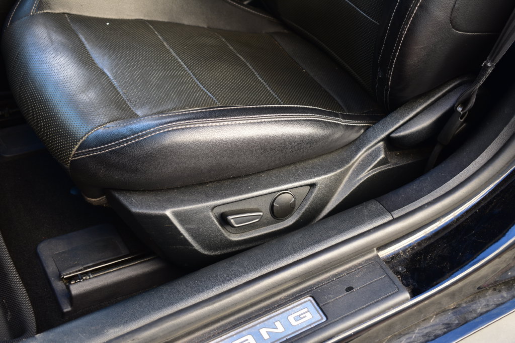 Used 2020 Ford Mustang GT Premium RWD image 18