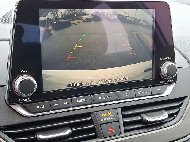 Used 2024 Nissan Altima 2.5 SV image 14