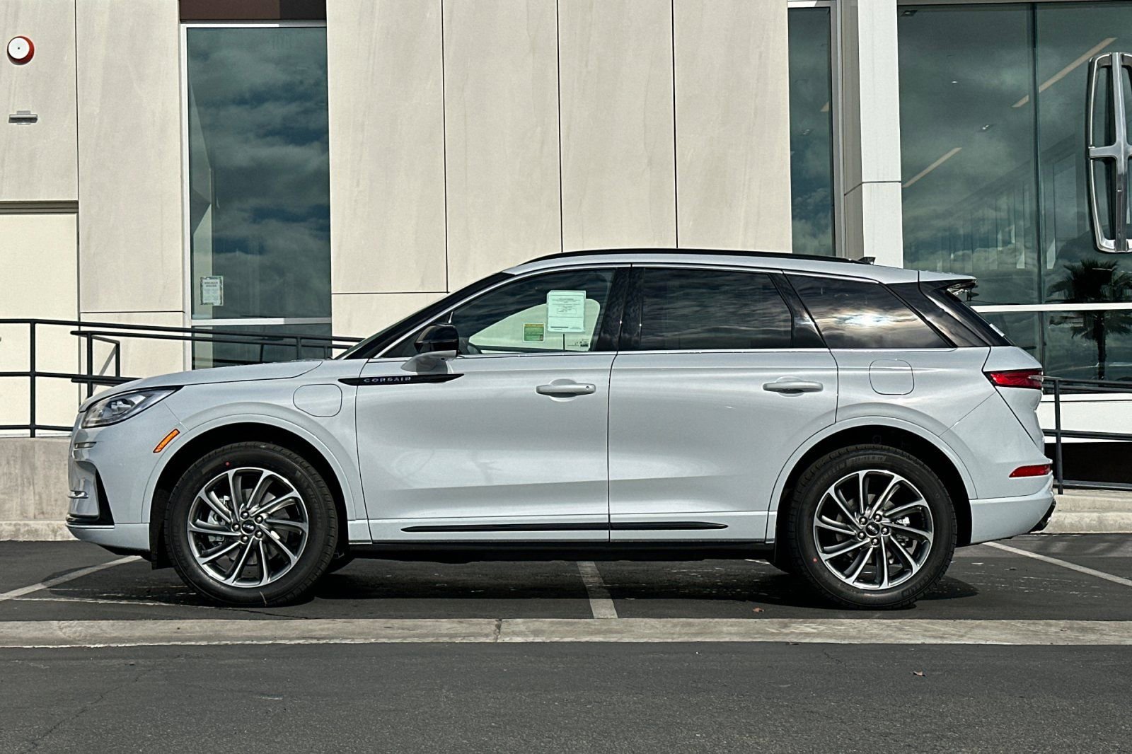 New 2026 Lincoln Corsair Grand Touring image 6