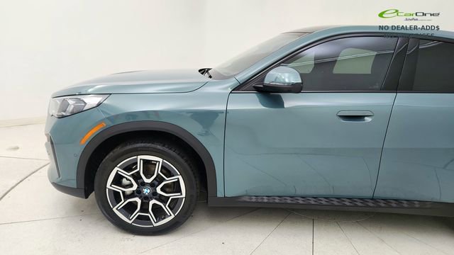 Used 2025 BMW X2 xDrive28i image 9