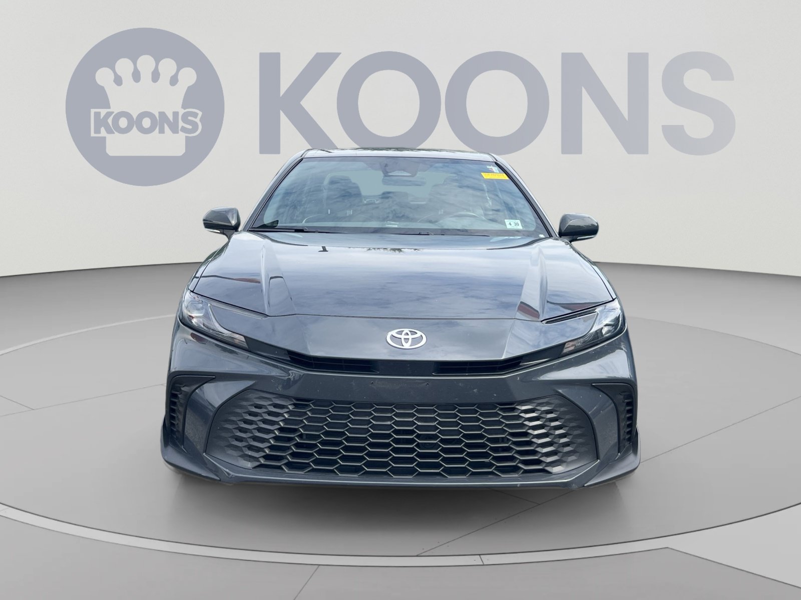 Used 2025 Toyota Camry SE FWD image 7