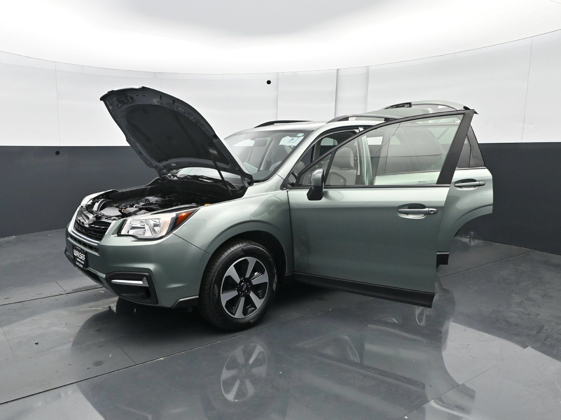 Used 2017 Subaru Forester 2.5i Premium w/ Popular Package #2A AWD/4WD image 30