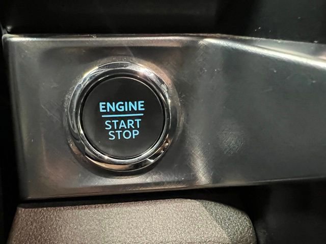 Used 2025 Ford F350 King Ranch w/ FX4 Off-Road Package image 31