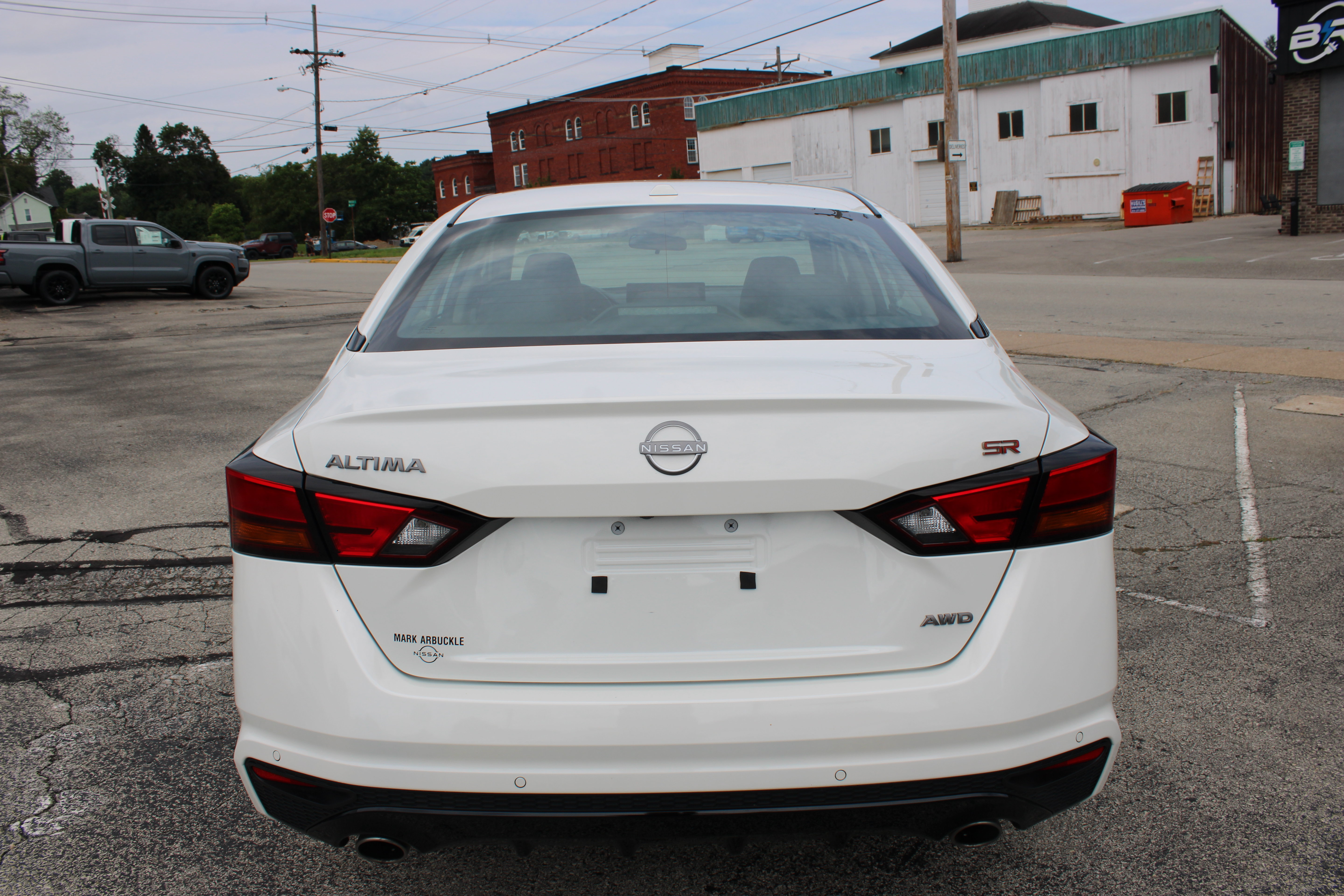 Certified 2024 Nissan Altima 2.5 SR w/ SR Premium Package AWD/4WD image 4