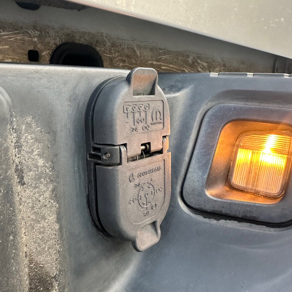 Used 2018 RAM 2500 Tradesman w/ Chrome Appearance Group image 20