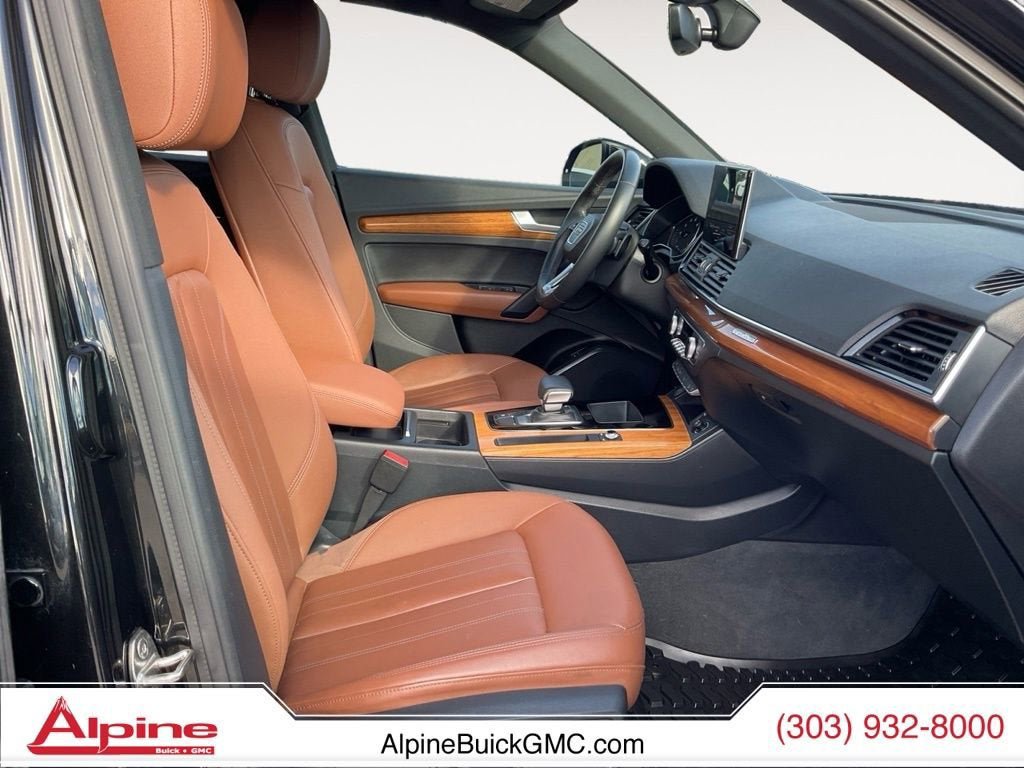 Used 2021 Audi Q5 Premium image 15