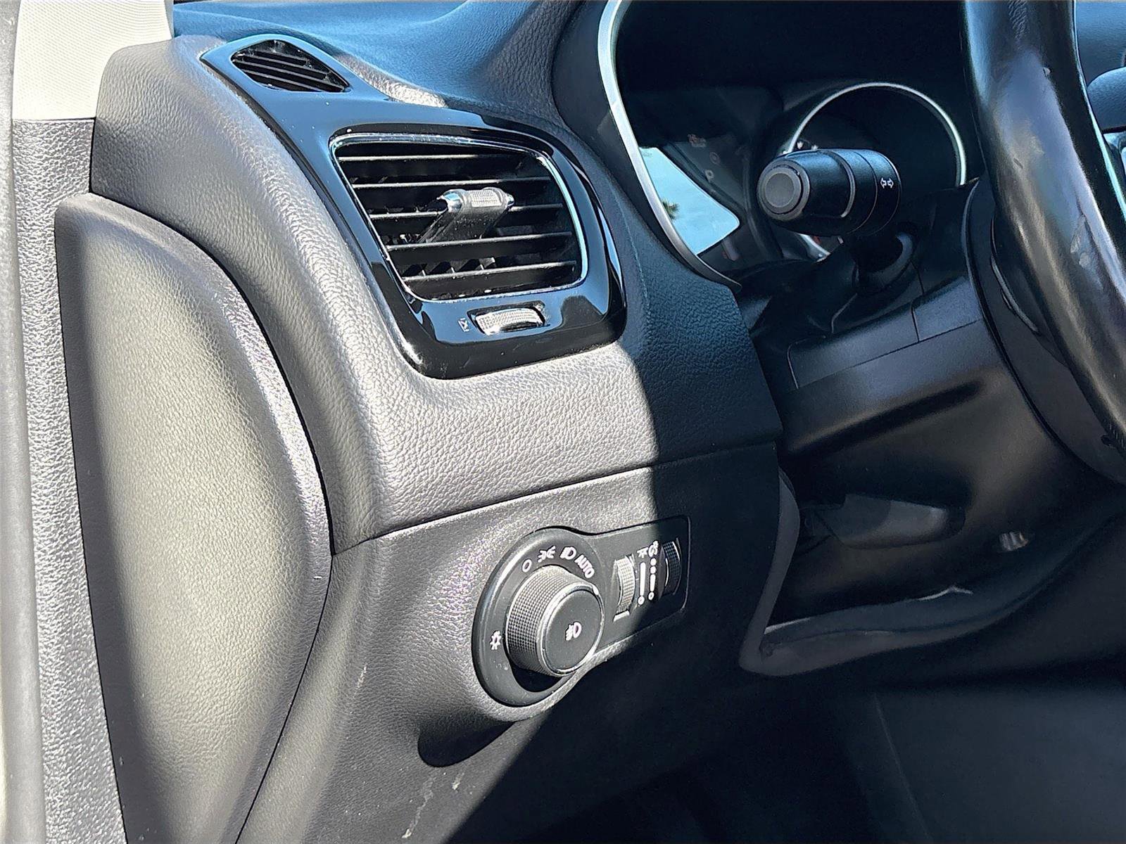 Used 2018 Jeep Compass Limited w/ Safe & Security Group image 11