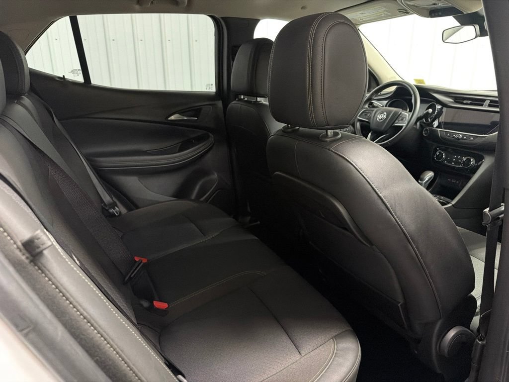 Used 2020 Buick Encore GX Preferred w/ Cold Weather Comfort Package AWD/4WD image 17