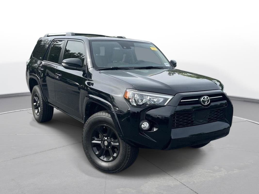 Certified 2020 Toyota 4Runner SR5 Premium w/ Moonroof Package AWD/4WD image 4