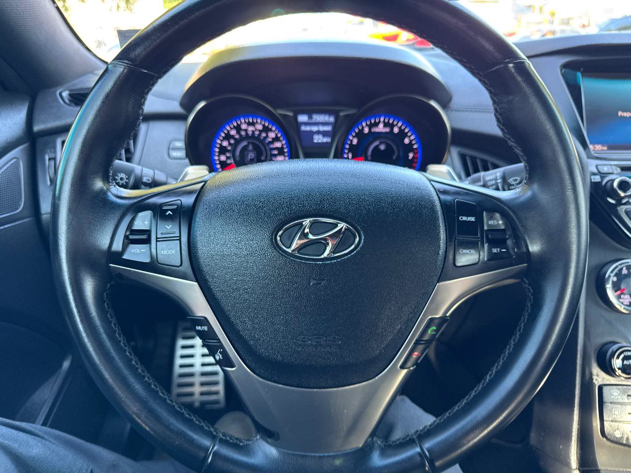 Used 2016 Hyundai Genesis Coupe 3.8 RWD image 21