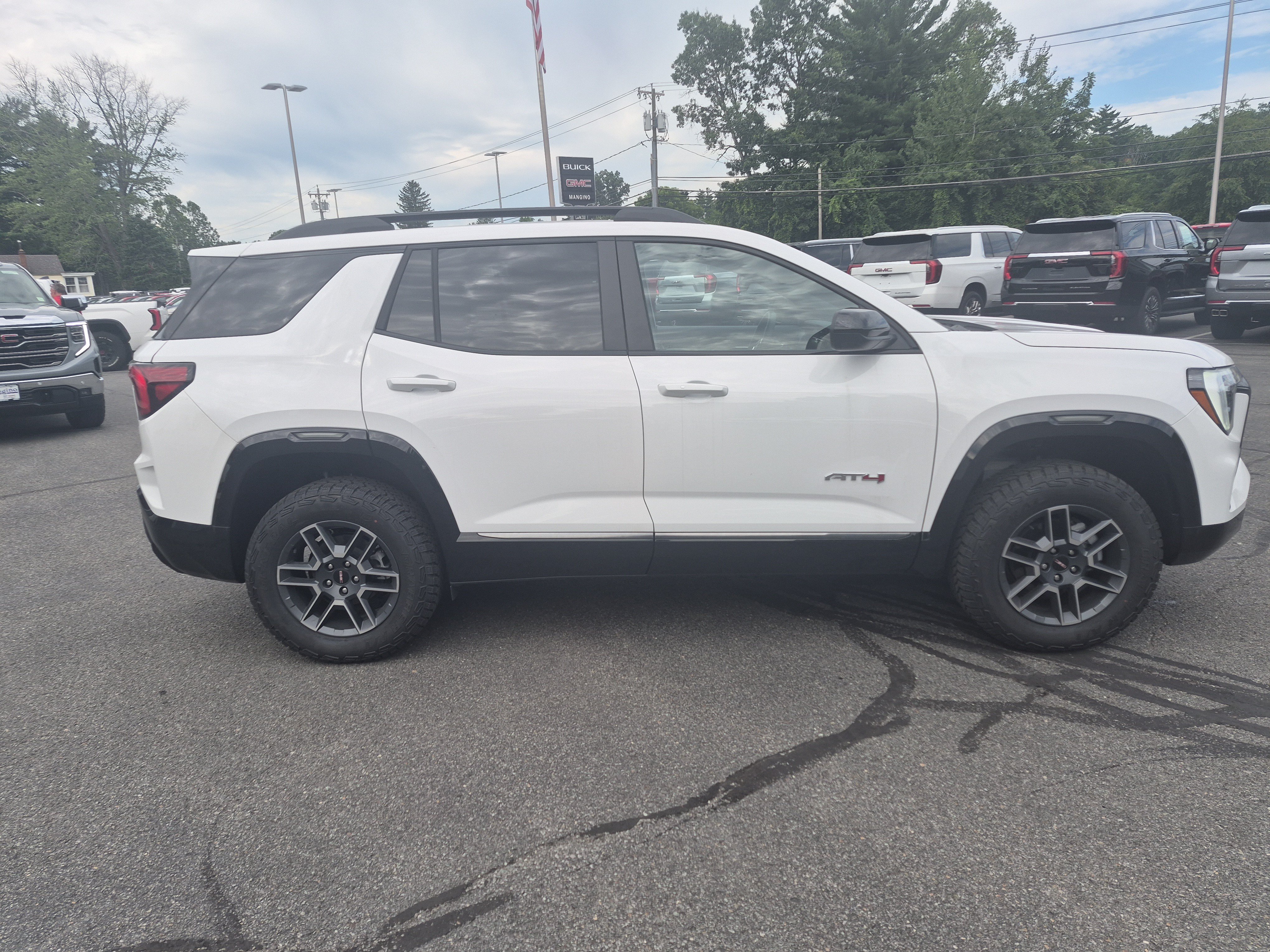 Used 2026 GMC Terrain AT4 AWD/4WD image 6