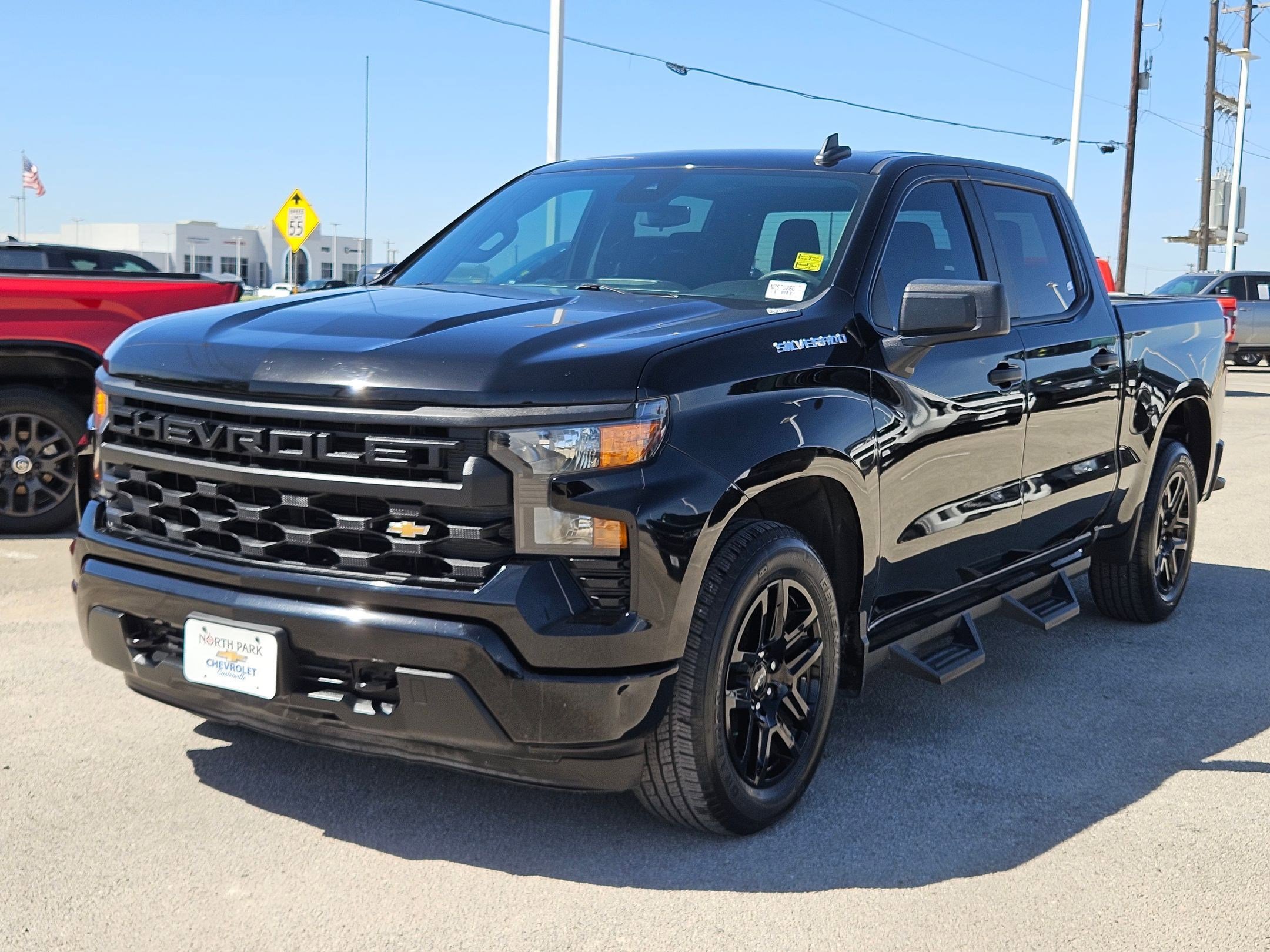 Used 2022 Chevrolet Silverado 1500 Custom image 7