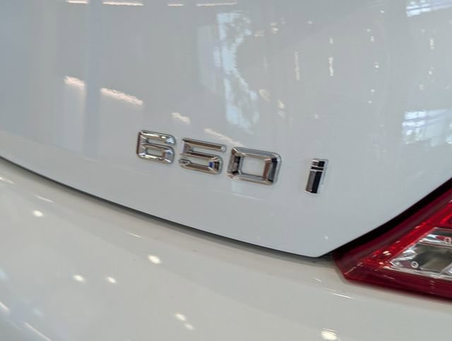 Used 2010 BMW 650i Convertible RWD image 12