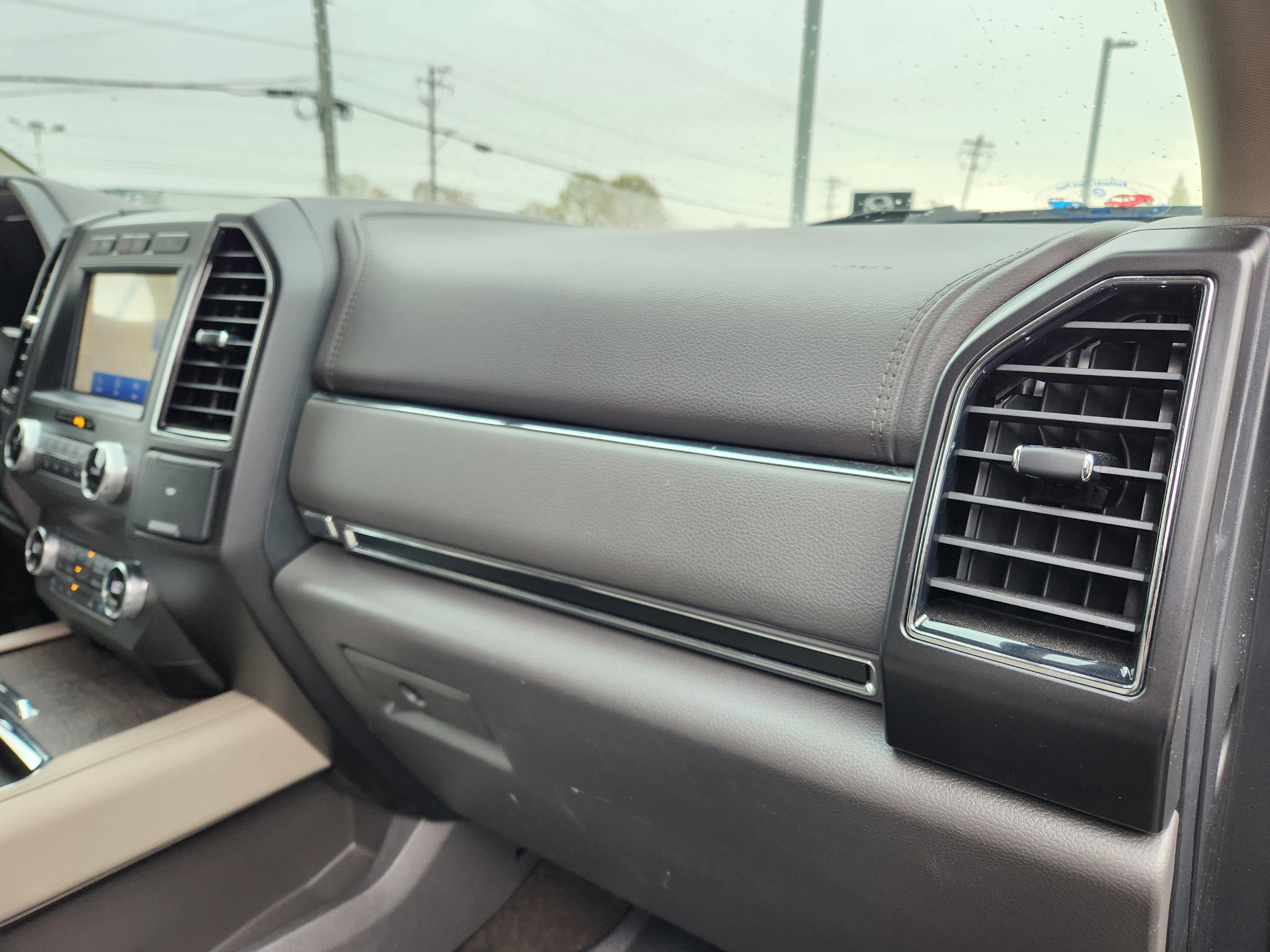 Used 2020 Ford Expedition Max Limited w/ Equipment Group 301A AWD/4WD image 18