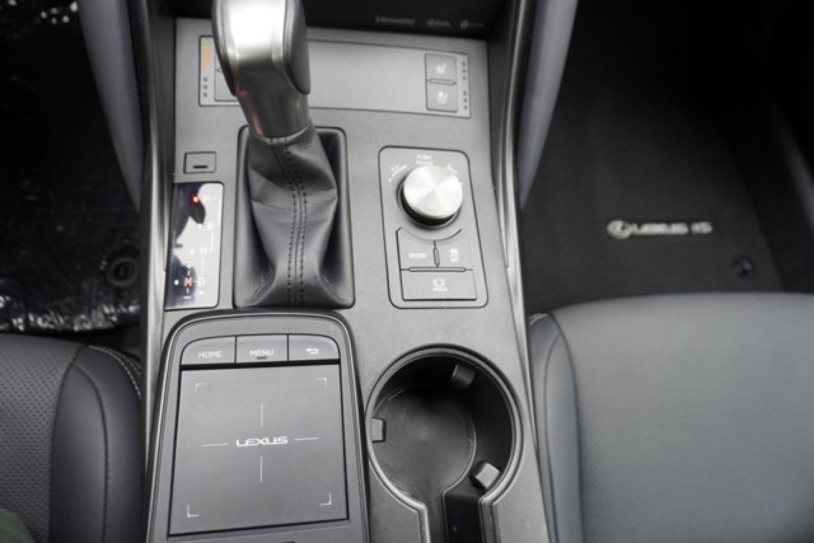 Used 2023 Lexus IS 300 w/ Comfort Package image 32