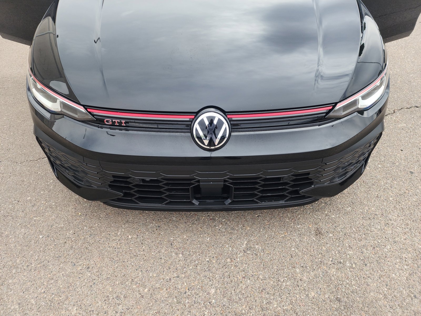 Certified 2025 Volkswagen GTI Autobahn FWD image 23