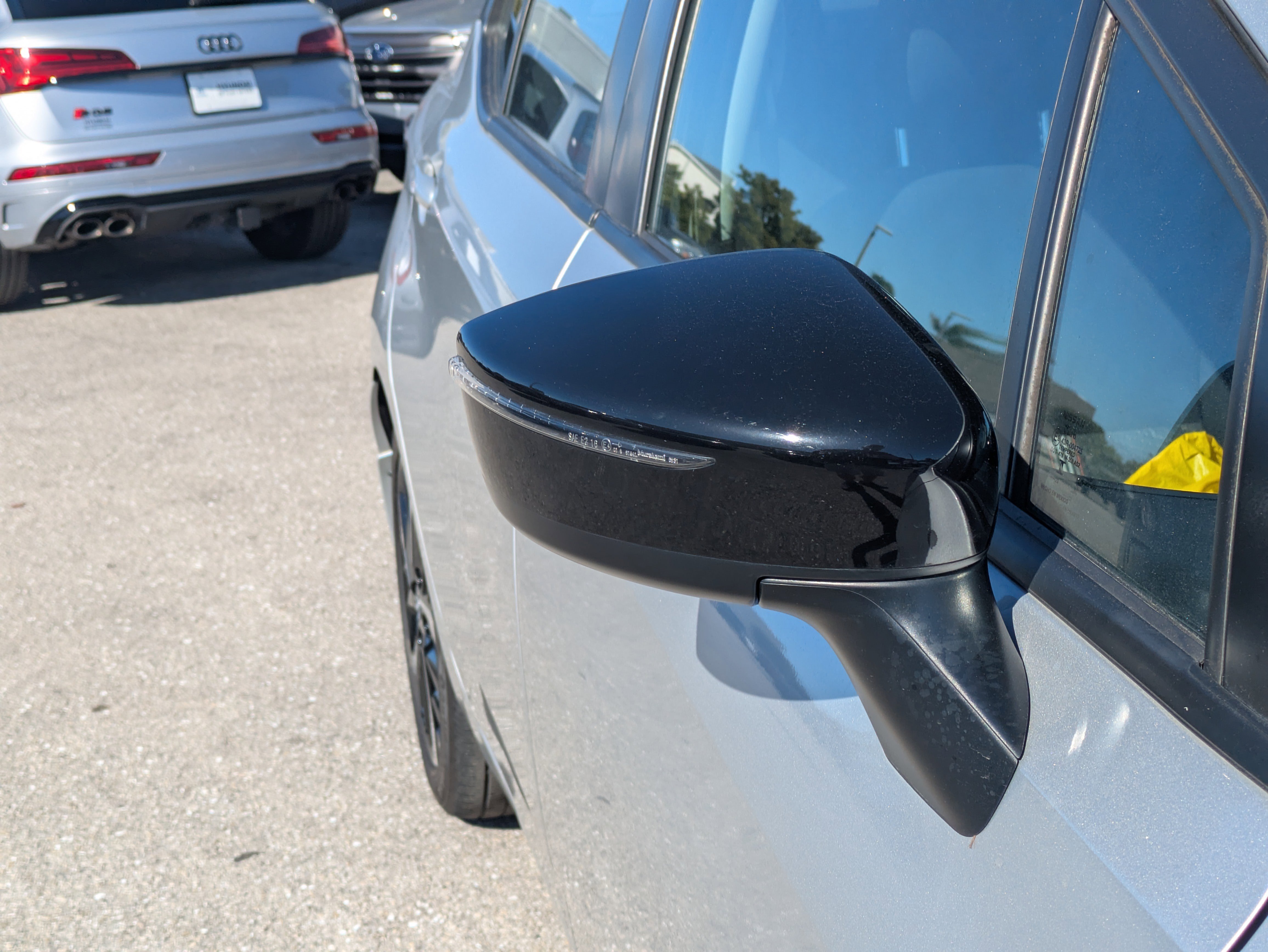 Used 2023 Nissan Versa SR w/ Trunk Package image 12