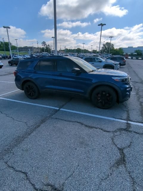 Used 2020 Ford Explorer ST w/ ST Street Pack AWD/4WD image 12