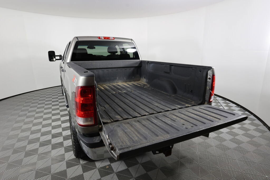 Used 2012 GMC Sierra 2500 SLE w/ SLE Preferred Package image 18