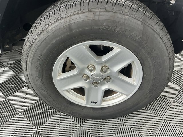 Used 2020 Jeep Gladiator Sport w/ Quick Order Package 24S image 18