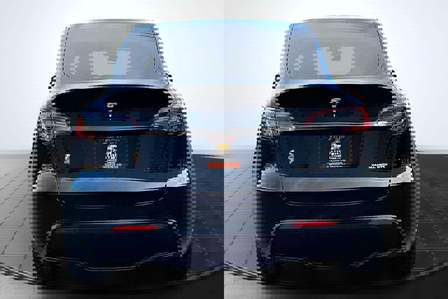 Used 2023 Tesla Model Y Long Range image 5