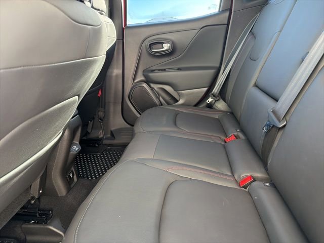 Used 2022 Jeep Renegade Trailhawk image 10
