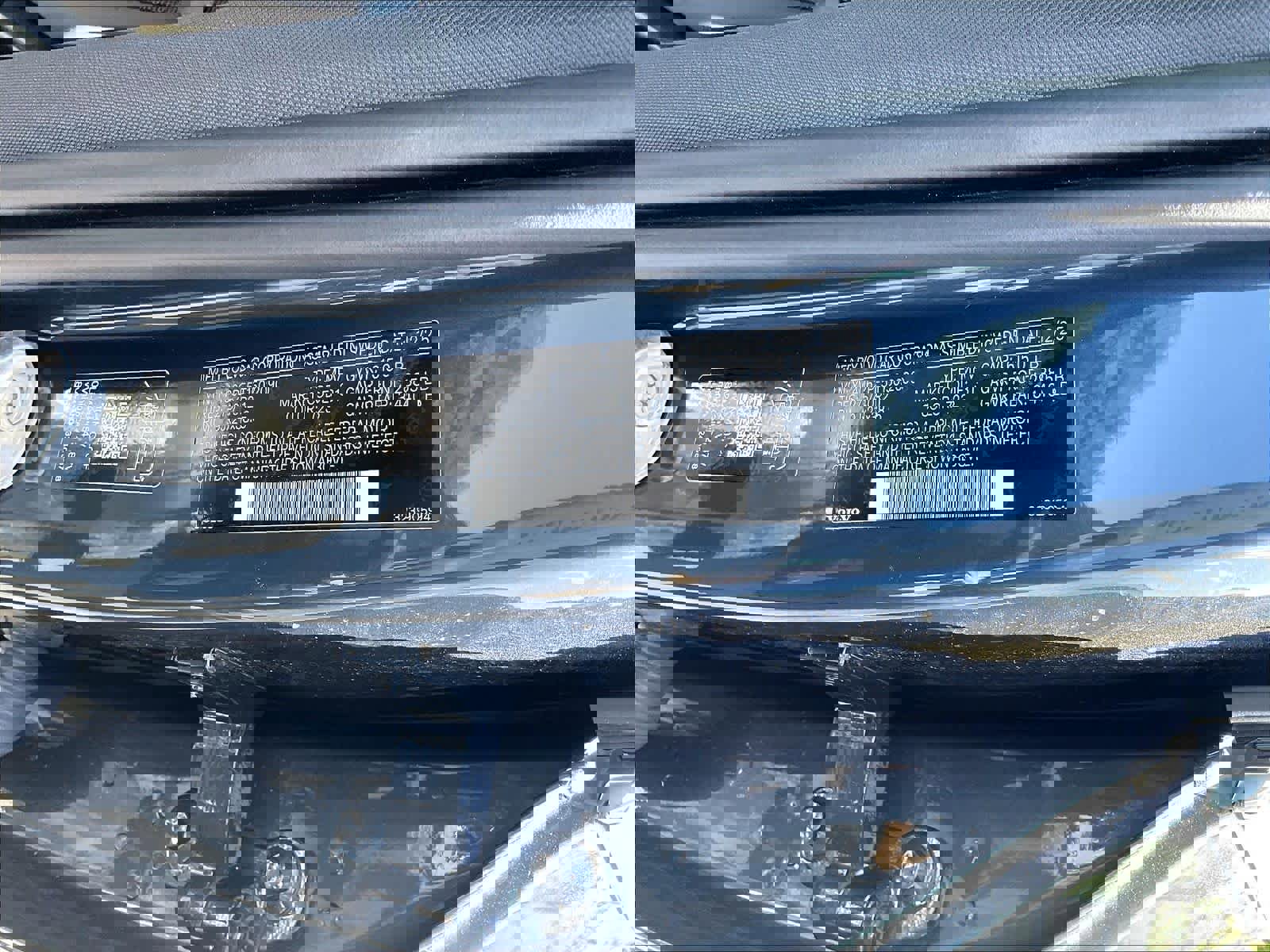 New 2026 Volvo XC90 B6 Plus w/ Protection Package Premier image 36