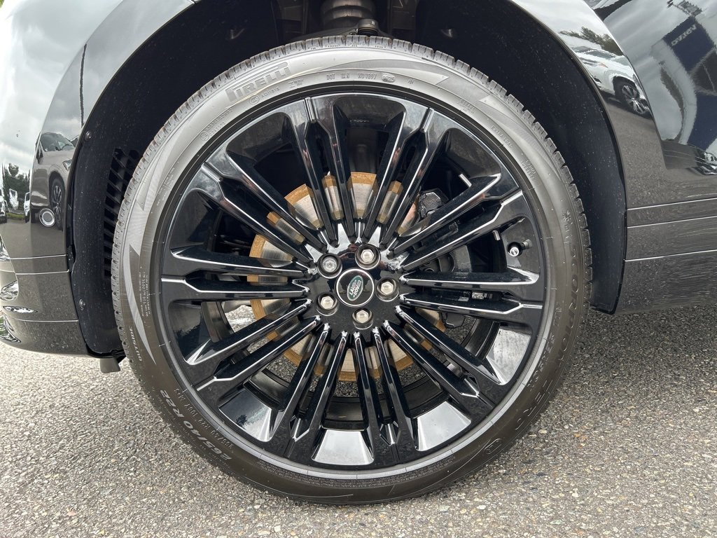 New 2026 Land Rover Range Rover Velar Dynamic SE image 28