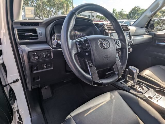 Used 2022 Toyota 4Runner TRD Off-Road Premium AWD/4WD image 10
