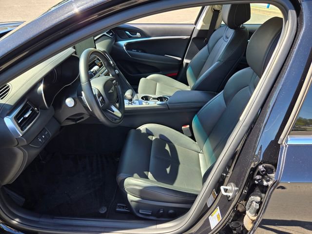 Used 2025 Genesis G70 2.5T RWD image 11
