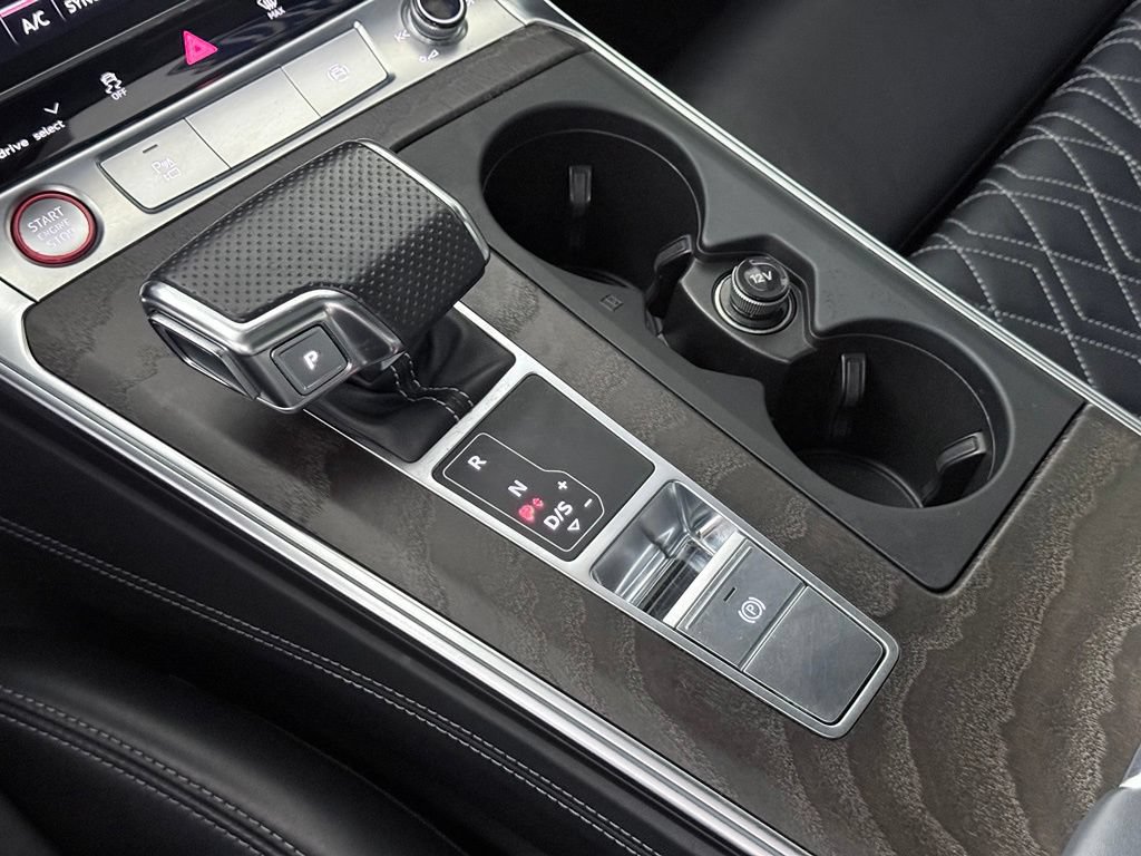Used 2020 Audi S6 Premium Plus w/ Driver Assistance Package AWD/4WD image 16