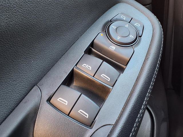 Used 2022 Buick Encore GX Preferred w/ Cold Weather Comfort Package image 16