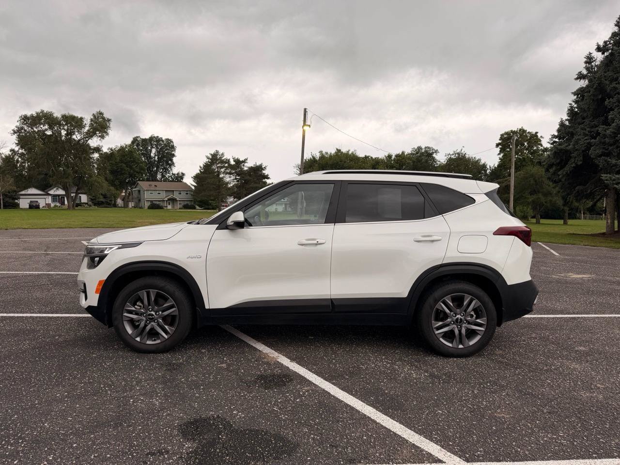 Used 2023 Kia Seltos S w/ Navigation Package AWD/4WD image 4