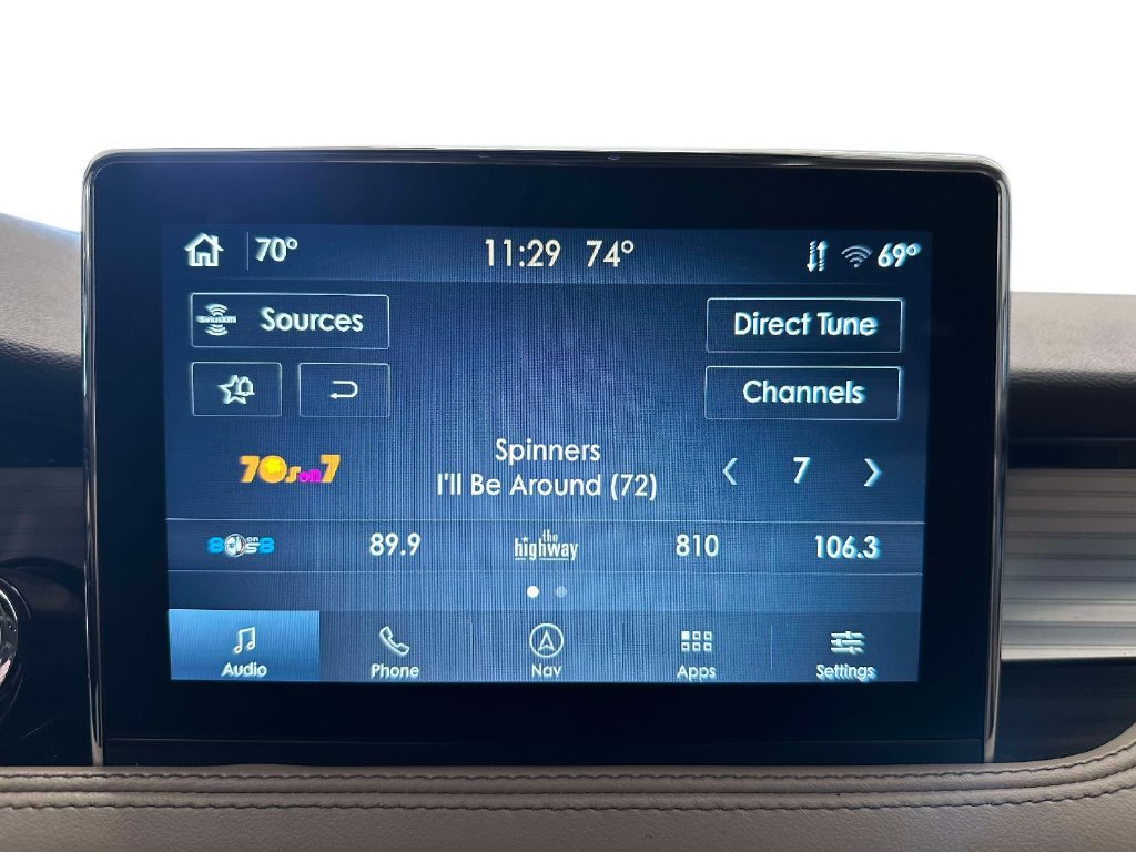 Used 2022 Lincoln Corsair AWD w/ Premium Package image 6