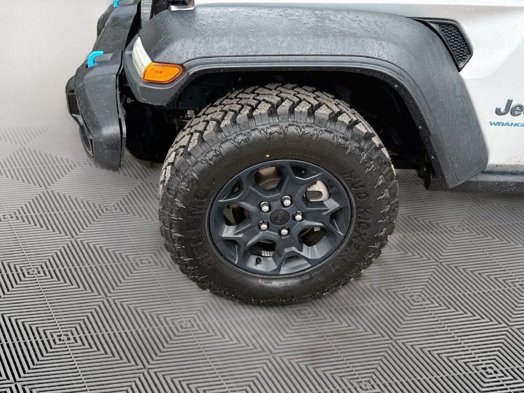 Certified 2023 Jeep Wrangler Unlimited w/ Cold Weather Group AWD/4WD image 34