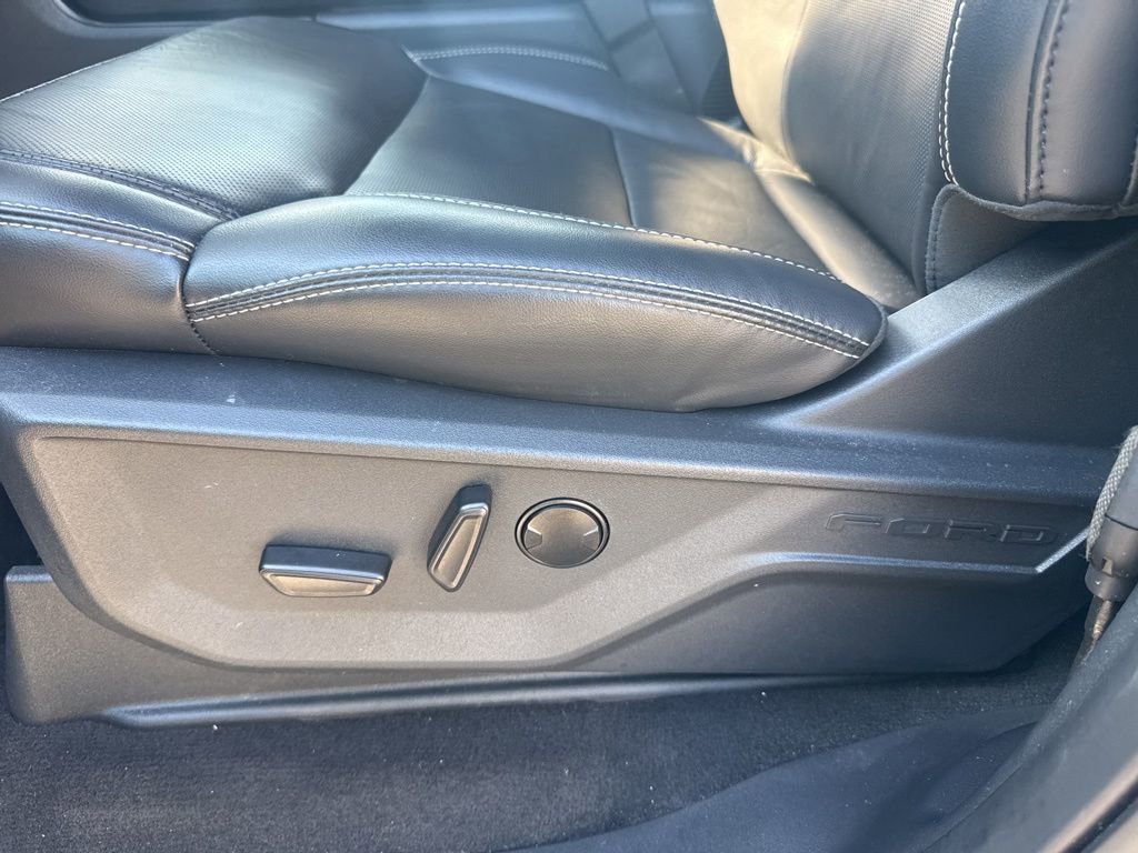 Used 2025 Ford Expedition Platinum w/ Stealth Performance Package image 22