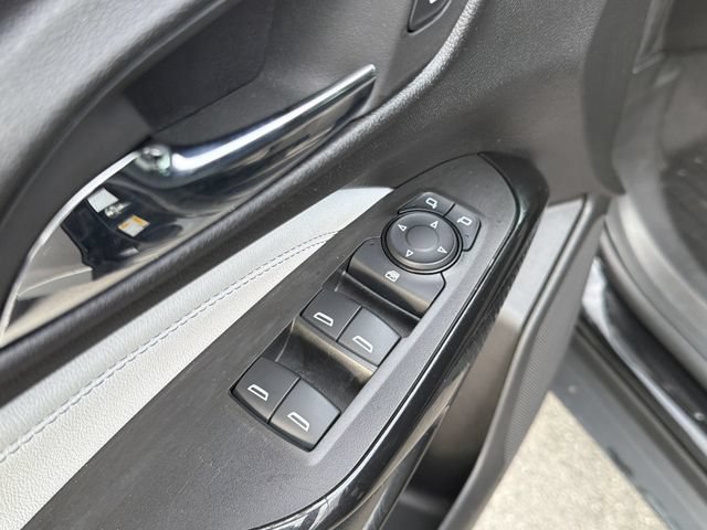 Used 2024 Chevrolet Trax LT FWD image 22