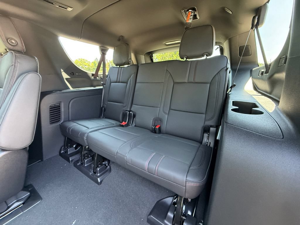 New 2026 Chevrolet Suburban RST AWD/4WD image 26