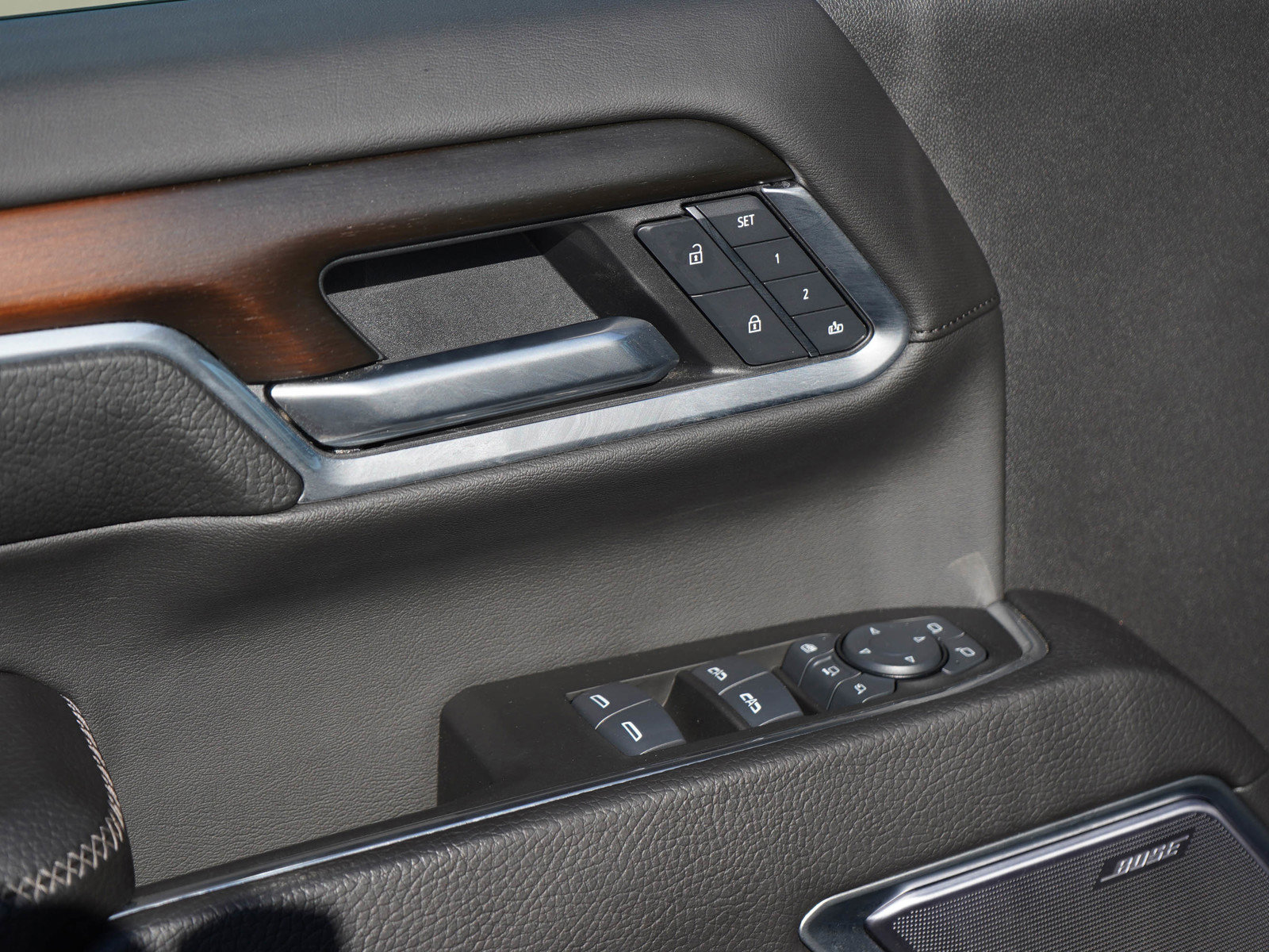 Used 2025 GMC Sierra 3500 Denali w/ Denali Reserve Package image 23