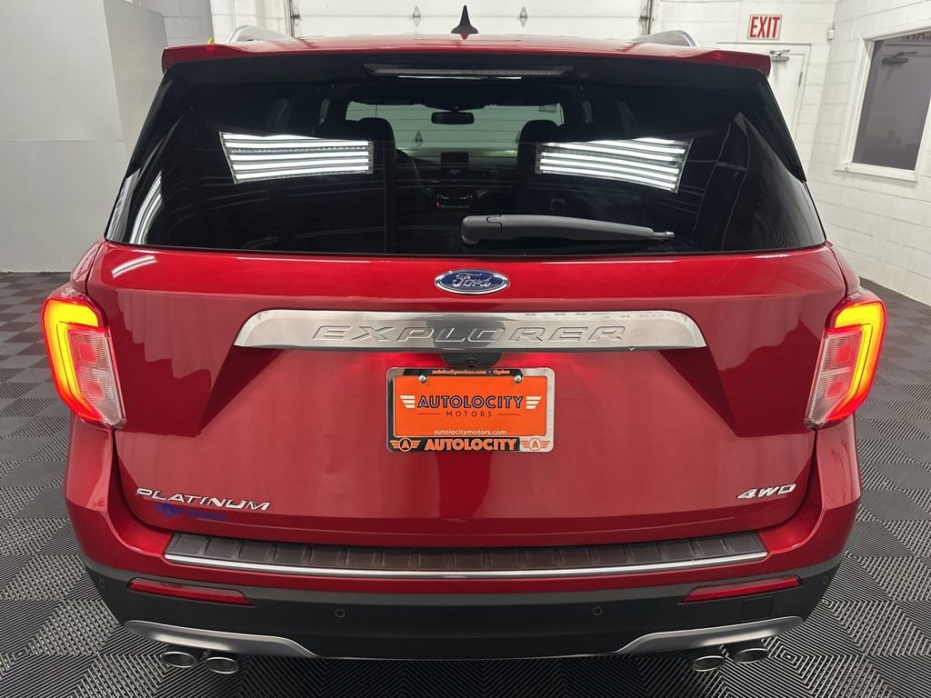 Used 2022 Ford Explorer Platinum w/ Equipment Group 601A AWD/4WD image 9