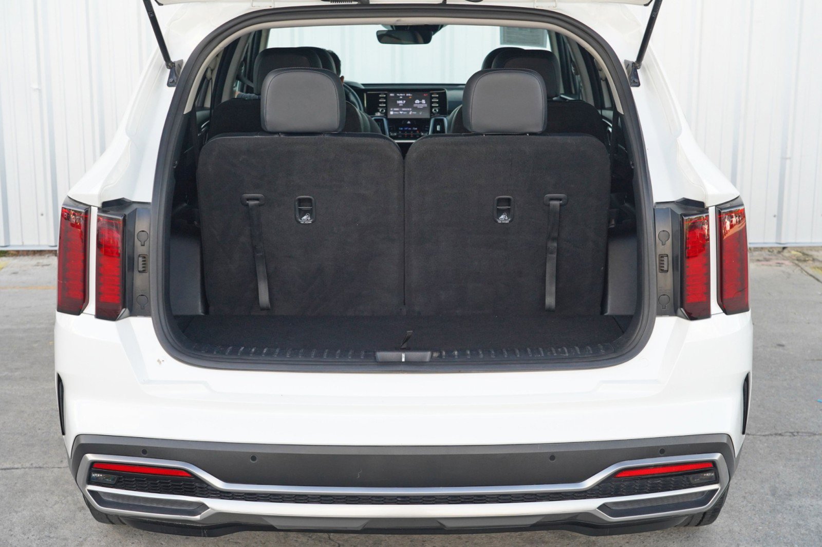 Used 2021 Kia Sorento S image 9