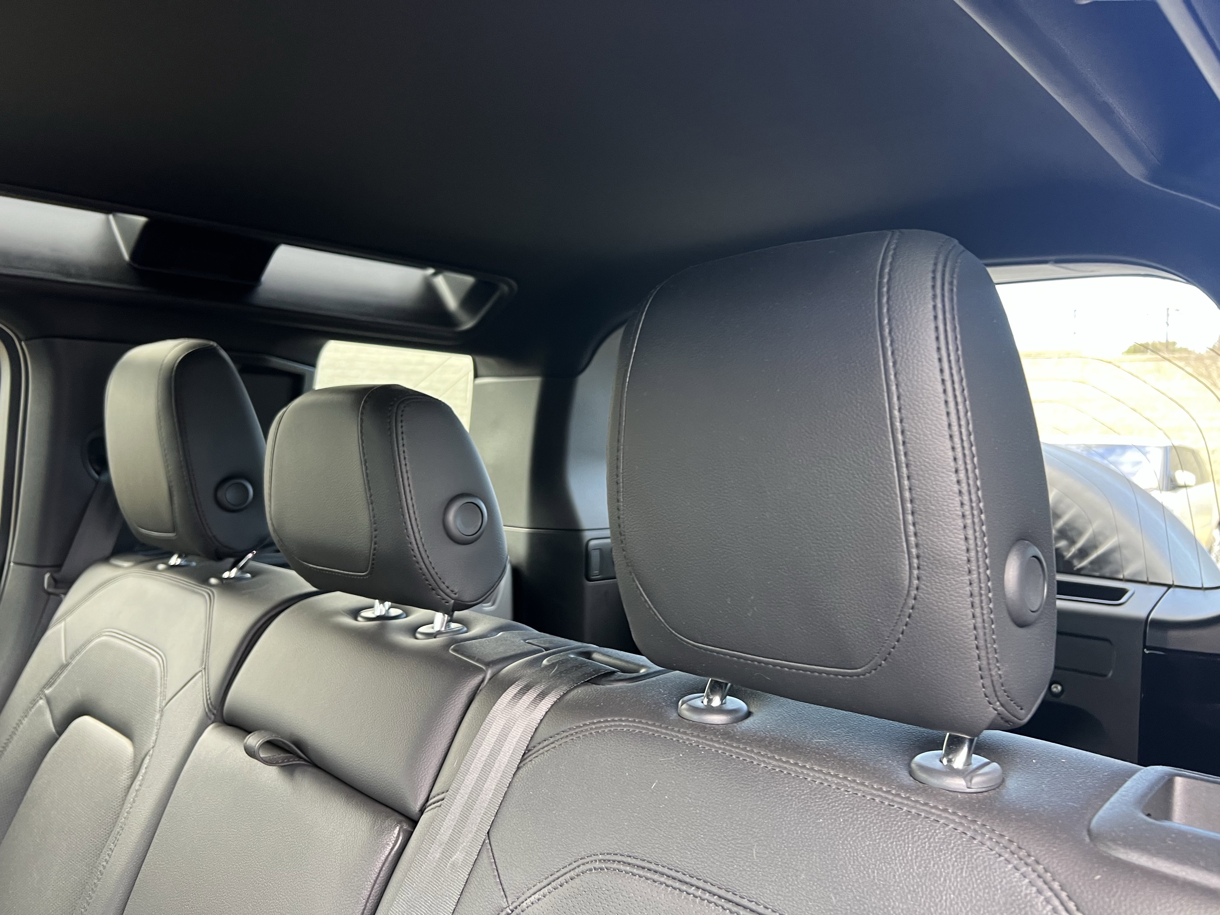 Used 2023 Land Rover Defender 110 S image 26