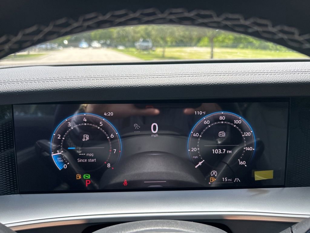 New 2025 Volkswagen Tiguan SE image 19