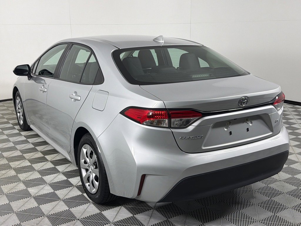 Used 2024 Toyota Corolla LE image 7