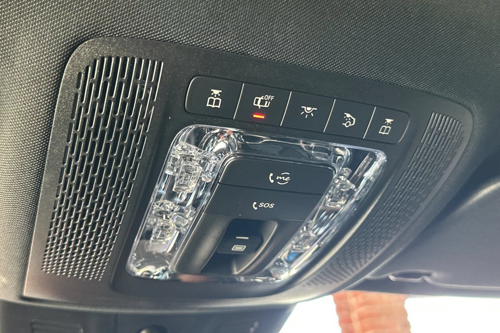 Used 2023 Mercedes-Benz EQB 300 4MATIC w/ Exclusive Package image 23