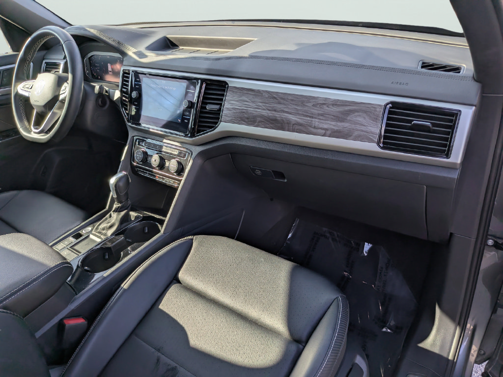 Certified 2023 Volkswagen Atlas Cross Sport SE FWD image 13