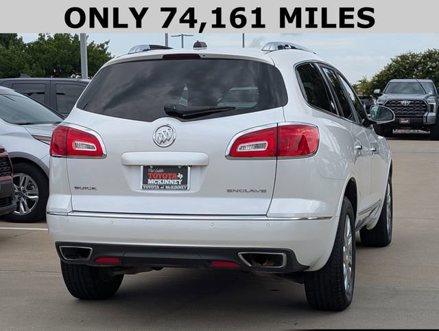 Used 2017 Buick Enclave Leather FWD image 4