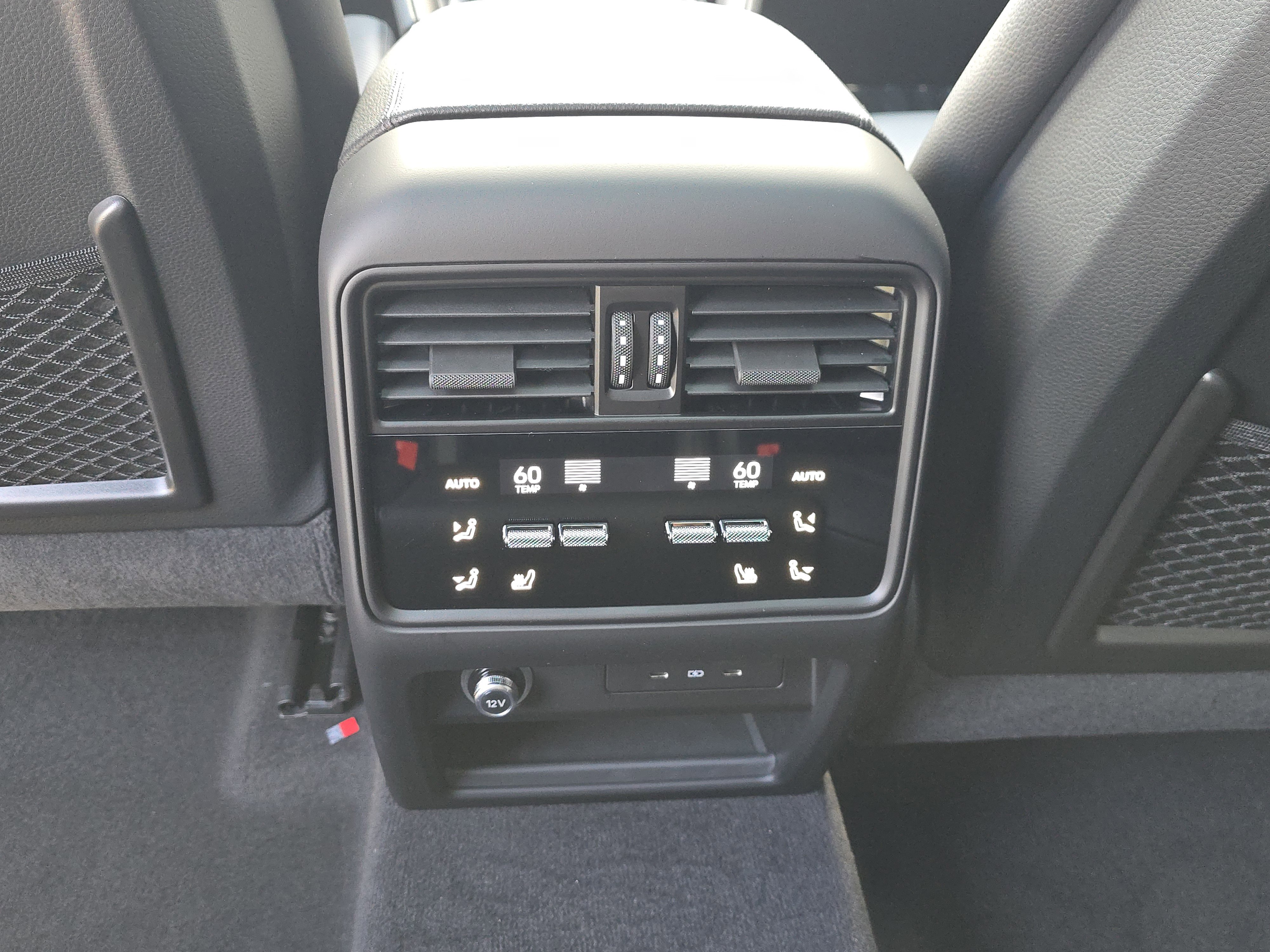 New 2025 Porsche Cayenne image 14